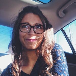 Meet your Posher, Cazia